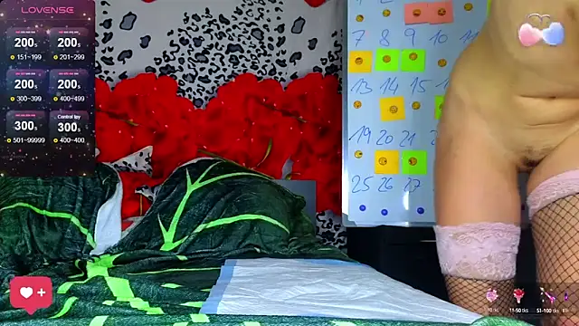 Snapshot of KittyMia chatting on 02.26.25 KittyMia online show from 02.26.25