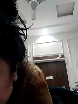 Snapshot of Srishtijain51 chatting on 12.28.24 Srishtijain51 online show from 12.28.24