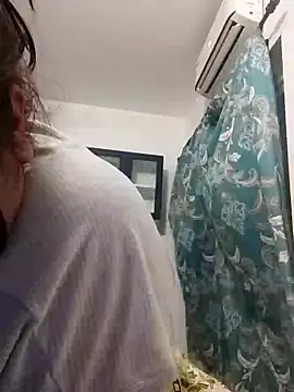 Snapshot of Srishtijain51 chatting on 02.08.25 Srishtijain51 online show from 02.08.25