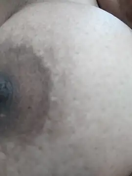 Snapshot of Srishtijain51 chatting on 02.14.25 Srishtijain51 online show from 02.14.25