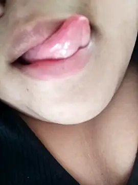 Snapshot of Srishtijain51 chatting on 02.16.25 Srishtijain51 online show from 02.16.25