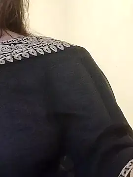 Srishtijain51 online show from 06.04.26