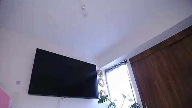 maggie kay online show from 11.20.25