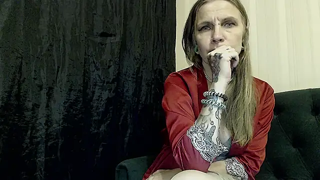 Snapshot of alexandra_zaryanova chatting on 09.12.25 alexandra zaryanova online show from 09.12.25