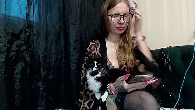 Snapshot of alexandra_zaryanova chatting on 11.07.25 alexandra zaryanova online show from 11.07.25