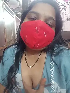 Snapshot of lovely-latha chatting on 05.26.26 lovely-latha online show from 05.26.26