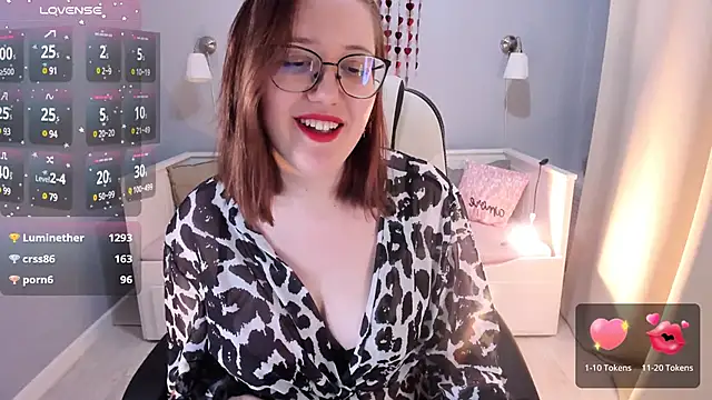 Charmy Gracy online show from 02.16.25