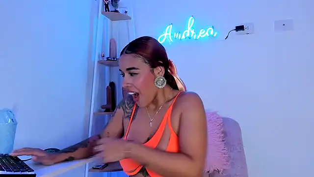 andrea lopezz  online show from 02.07.25