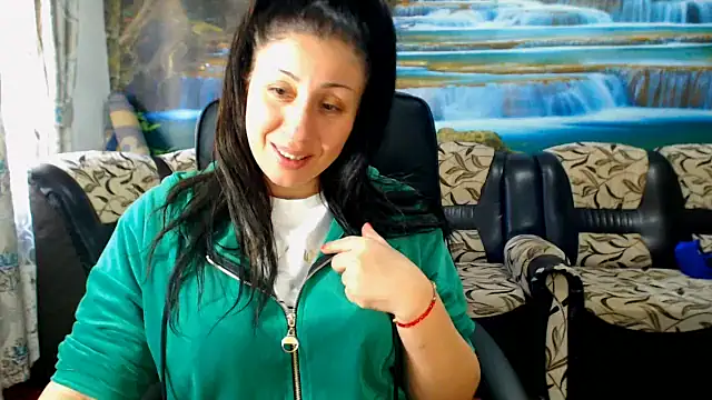 MoistMady online show from 03.07.25