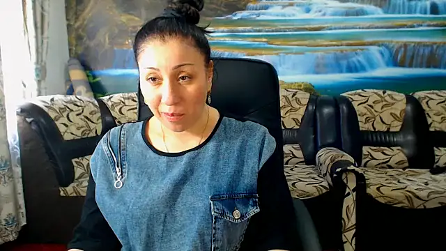 MoistMady online show from 03.09.25