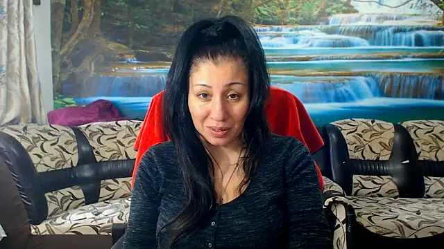 MoistMady online show from 02.02.26