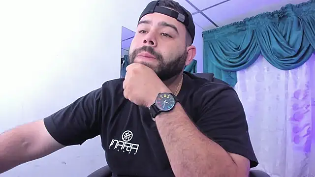 Snapshot of Beerbear_boy chatting on 12.12.24 Beerbear boy online show from 12.12.24