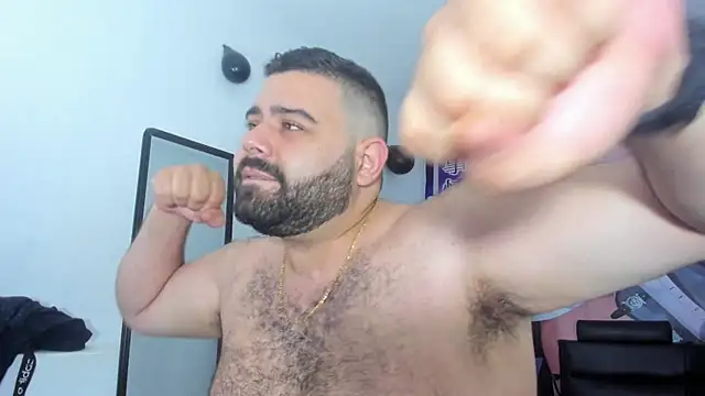 Snapshot of Beerbear_boy chatting on 02.26.25 Beerbear boy online show from 02.26.25