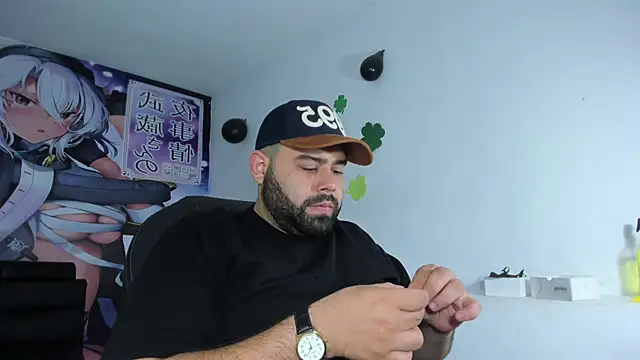 Snapshot of Beerbear_boy chatting on 03.19.25 Beerbear boy online show from 03.19.25