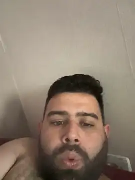 Snapshot of Beerbear_boy chatting on 11.15.25 Beerbear boy online show from 11.15.25