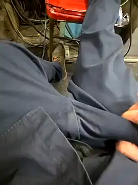 Snapshot of WhiteMeat069 chatting on 02.10.25 WhiteMeat069 online show from 02.10.25