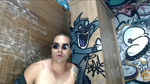 Justin Frank online show from 04.08.26