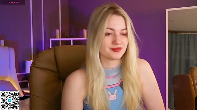 Snapshot of elinanortas chatting on 02.03.25 elinanortas online show from 02.03.25