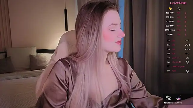 elinanortas online show from 12.18.25