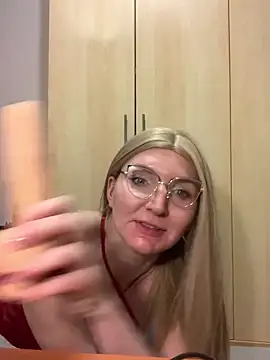 Snapshot of vanda26hot chatting on 03.15.25 vanda26hot online show from 03.15.25