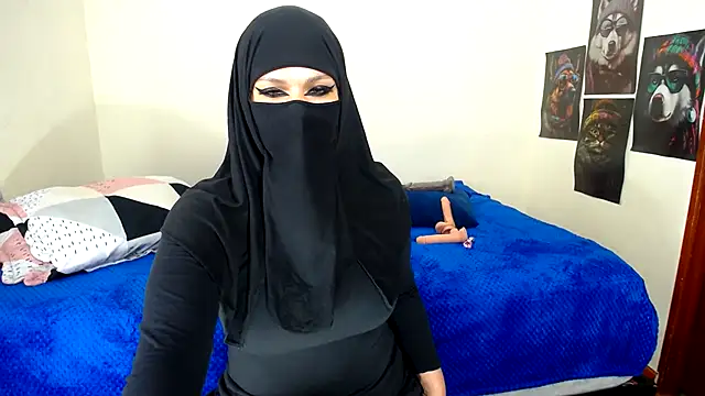 evelyn  salah online show from 02.13.25