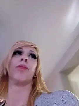 Snapshot of AmethystFoxx chatting on 02.27.25 AmethystFoxx online show from 02.27.25