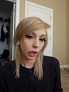 AmethystFoxx online show from 02.20.26