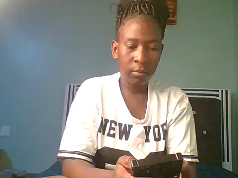 blackcuteebony online show from 12.15.25