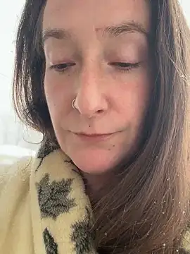 Mini And The Bear online show from 04.04.26