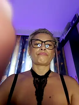 BellaBellaHot online show from 09.13.25