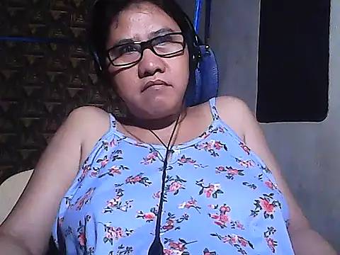 sweetsosie18 online show from 02.16.26