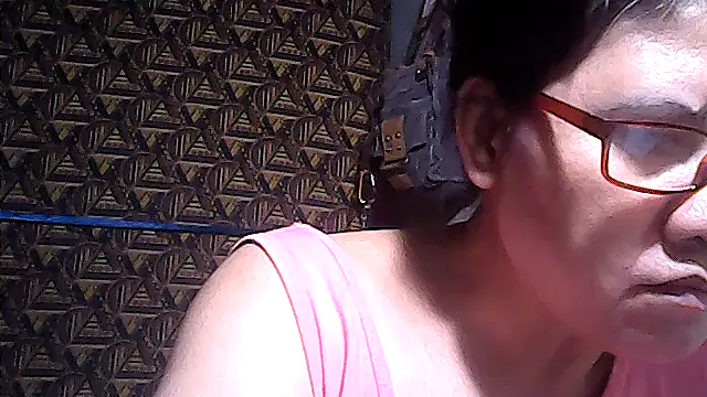 Snapshot of sweetsosie18 chatting on 04.29.26 sweetsosie18 online show from 04.29.26