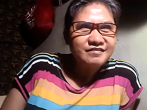Snapshot of sweetsosie18 chatting on 05.16.26 sweetsosie18 online show from 05.16.26