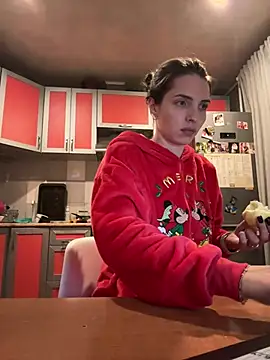 SeducingYoghourt online show from 12.09.24