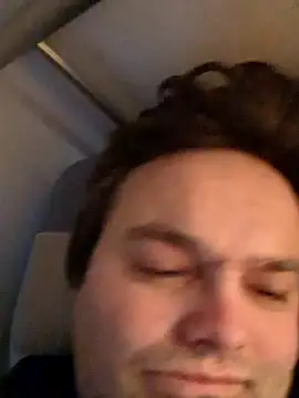 Snapshot of makau1 chatting on 02.04.25 makau1 online show from 02.04.25