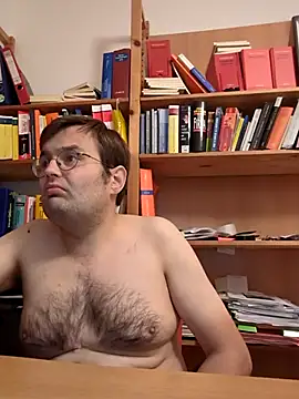 Snapshot of makau1 chatting on 09.30.25 makau1 online show from 09.30.25