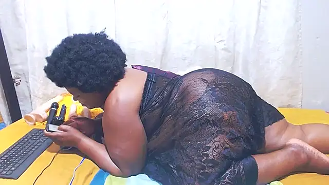 MatureBootyBabe4Uxx online show from 02.26.26