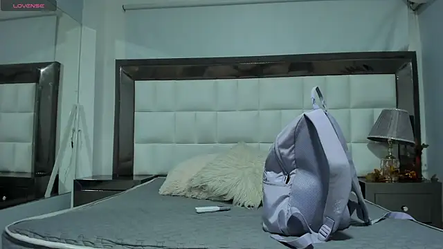 MiaConte online show from 12.19.24