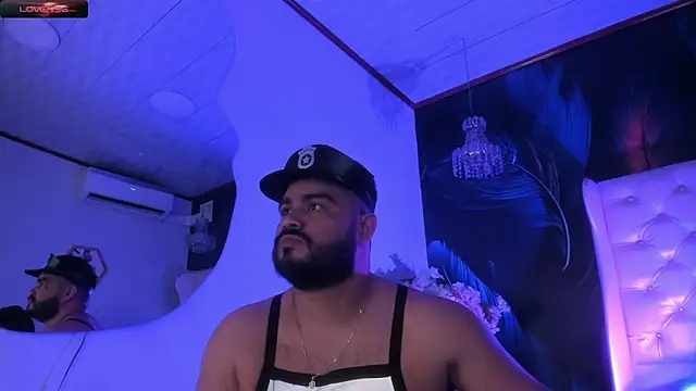 MichaelBear  online show from 01.04.25