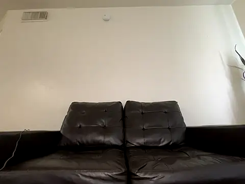 Snapshot of sexy_itzamara chatting on 11.20.25 sexy itzamara online show from 11.20.25