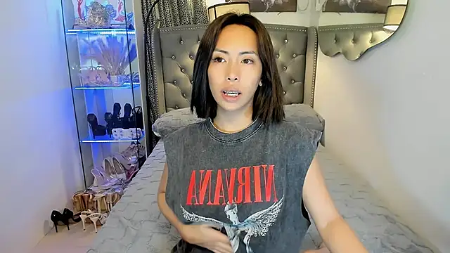 reighnempress online show from 12.03.25