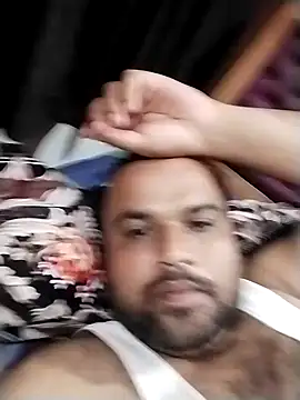 Snapshot of Guddu696969 chatting on 10.31.25 Guddu696969 online show from 10.31.25