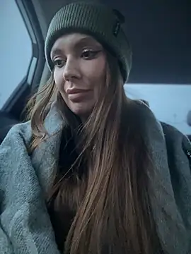 Snapshot of Emma_Catt chatting on 12.21.24 Emma Catt online show from 12.21.24