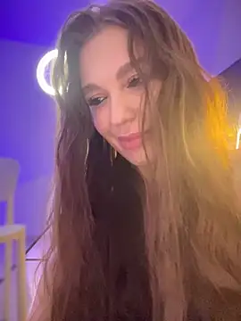 Snapshot of Emma_Catt chatting on 12.22.24 Emma Catt online show from 12.22.24