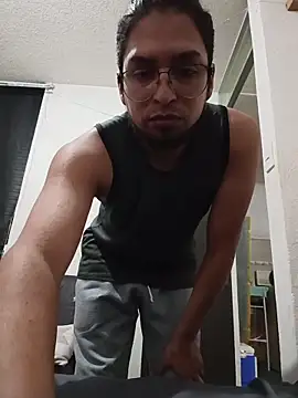 BossyTrio online show from 02.01.26