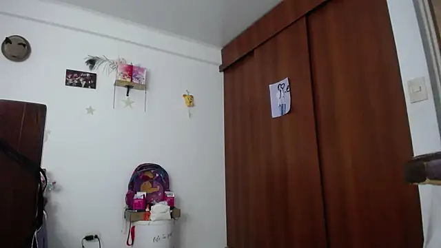 Snapshot of Moon_lunita chatting on 05.21.26 Moon lunita online show from 05.21.26