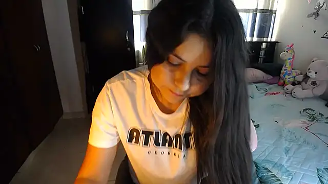 Snapshot of violeta_campbell chatting on 07.03.26 violeta campbell online show from 07.03.26