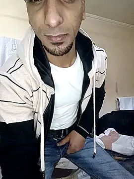 Snapshot of highguy chatting on 12.22.24 highguy online show from 12.22.24