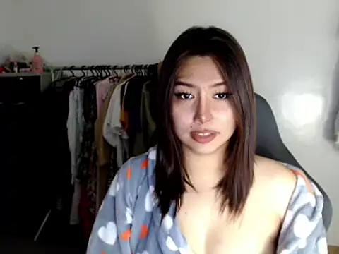 Snapshot of urqueendominant chatting on 03.12.25 urqueendominant online show from 03.12.25