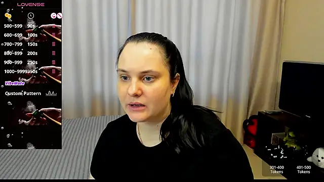 AlanaBrox online show from 04.12.26